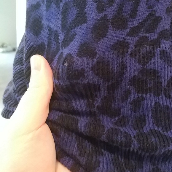 Express sweater - Picture 8 of 10